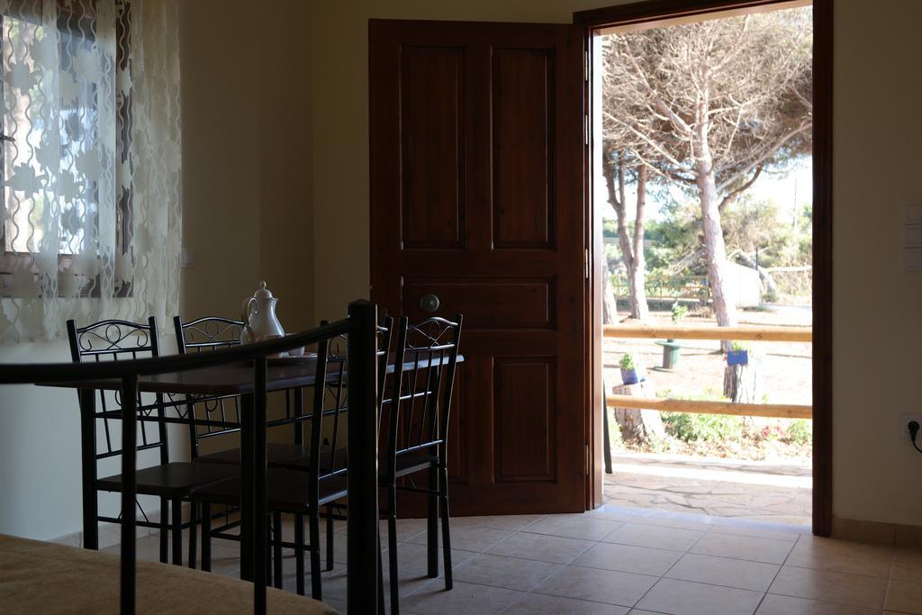 Armiriki Apartments Korakochori Luaran gambar