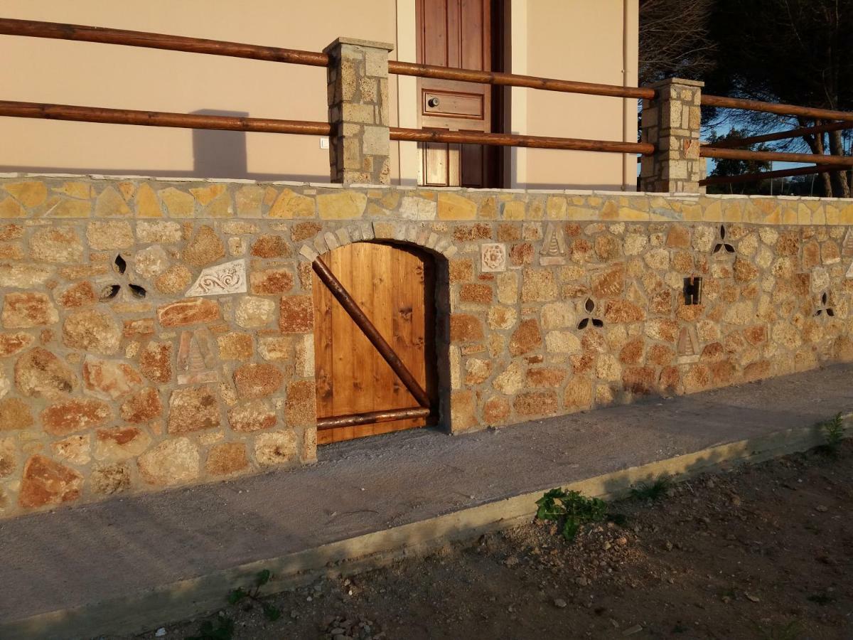 Armiriki Apartments Korakochori Luaran gambar